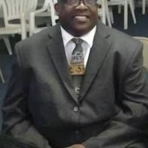 Meet your Posher, Kenneth